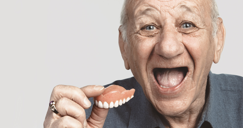 Dentures-Help-You-Smile.jpg